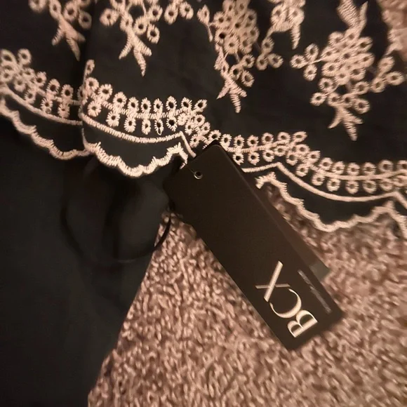 Von Maur (BCX) Romper - Picture 2 of 2